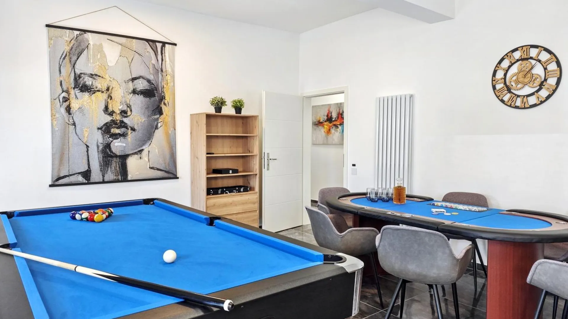 Designer Loft Fuer Bis Zu 15, Whirlpool, Infrarotsauna, Billard, Pokertisch, 2 Baeder Нюрнберг