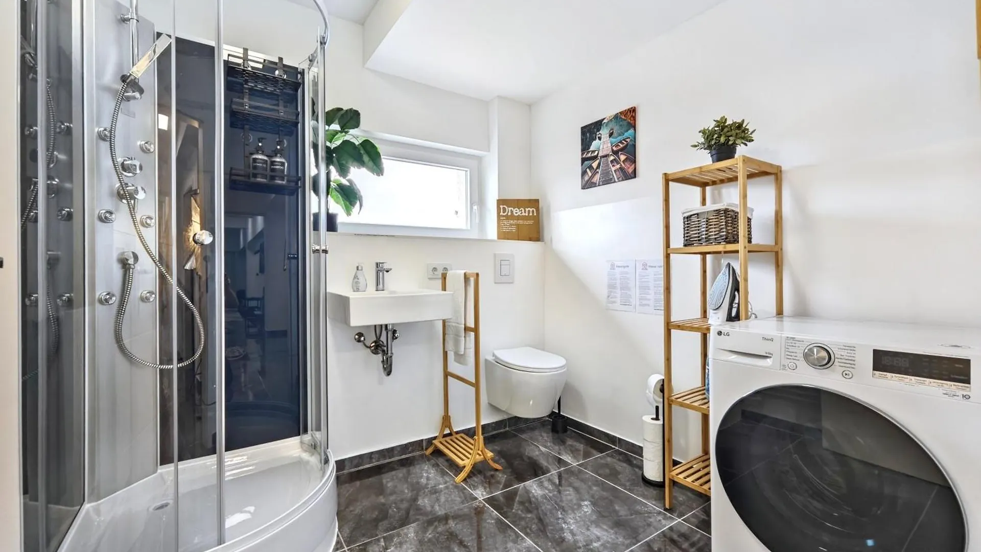 Designer Loft Fuer Bis Zu 15, Whirlpool, Infrarotsauna, Billard, Pokertisch, 2 Baeder Нюрнберг
