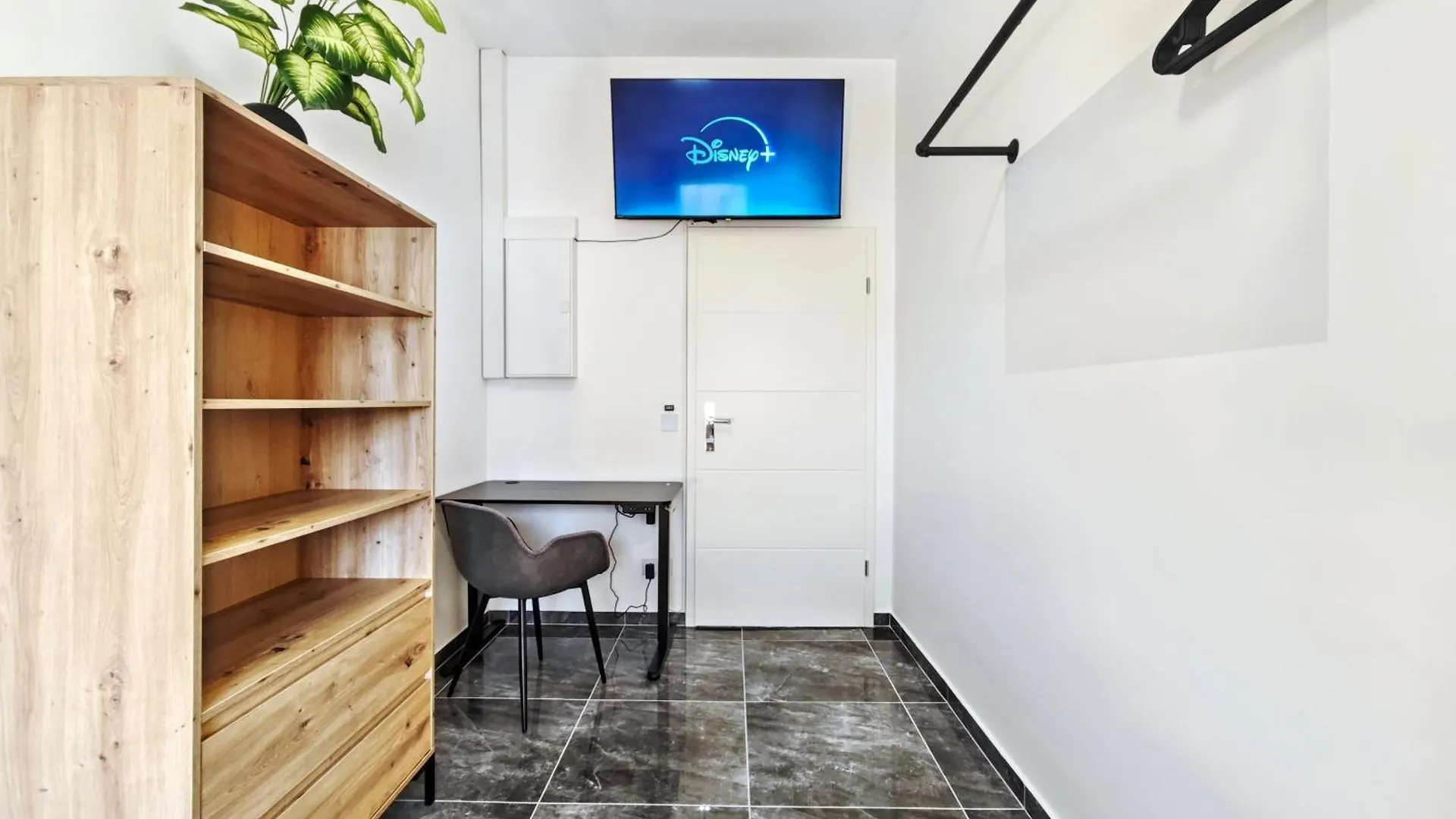 Designer Loft Fuer Bis Zu 15, Whirlpool, Infrarotsauna, Billard, Pokertisch, 2 Baeder Нюрнберг