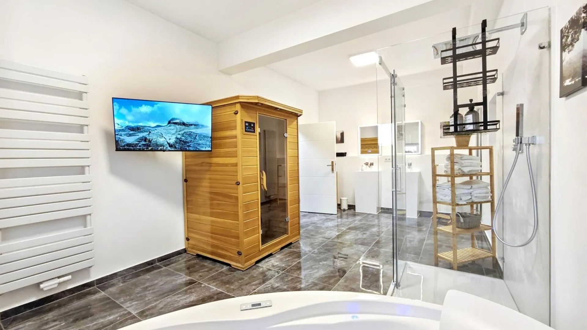 Апартаменты Designer Loft Fuer Bis Zu 15, Whirlpool, Infrarotsauna, Billard, Pokertisch, 2 Baeder Нюрнберг