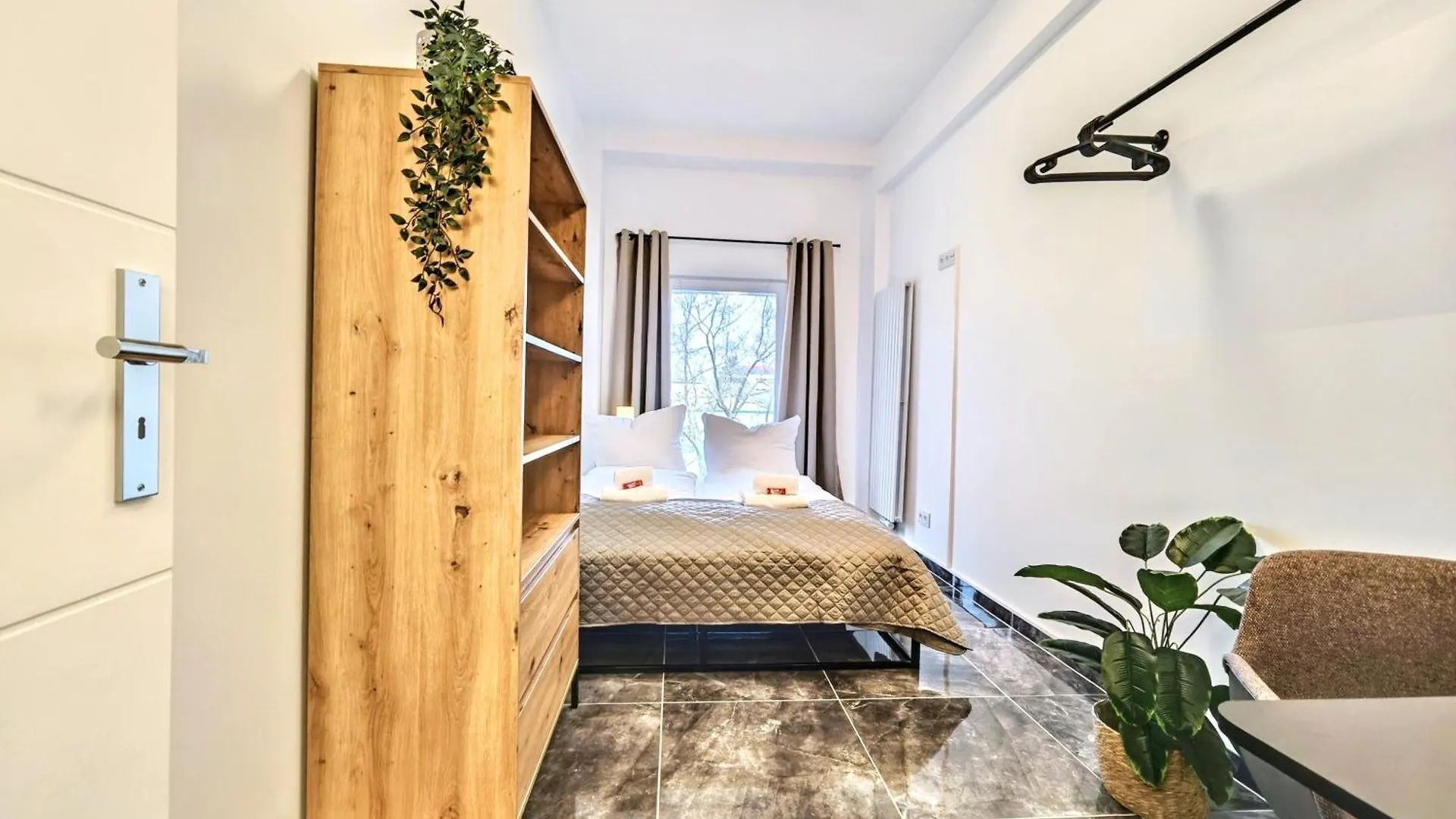 Designer Loft Fuer Bis Zu 15, Whirlpool, Infrarotsauna, Billard, Pokertisch, 2 Baeder Нюрнберг 0*,
