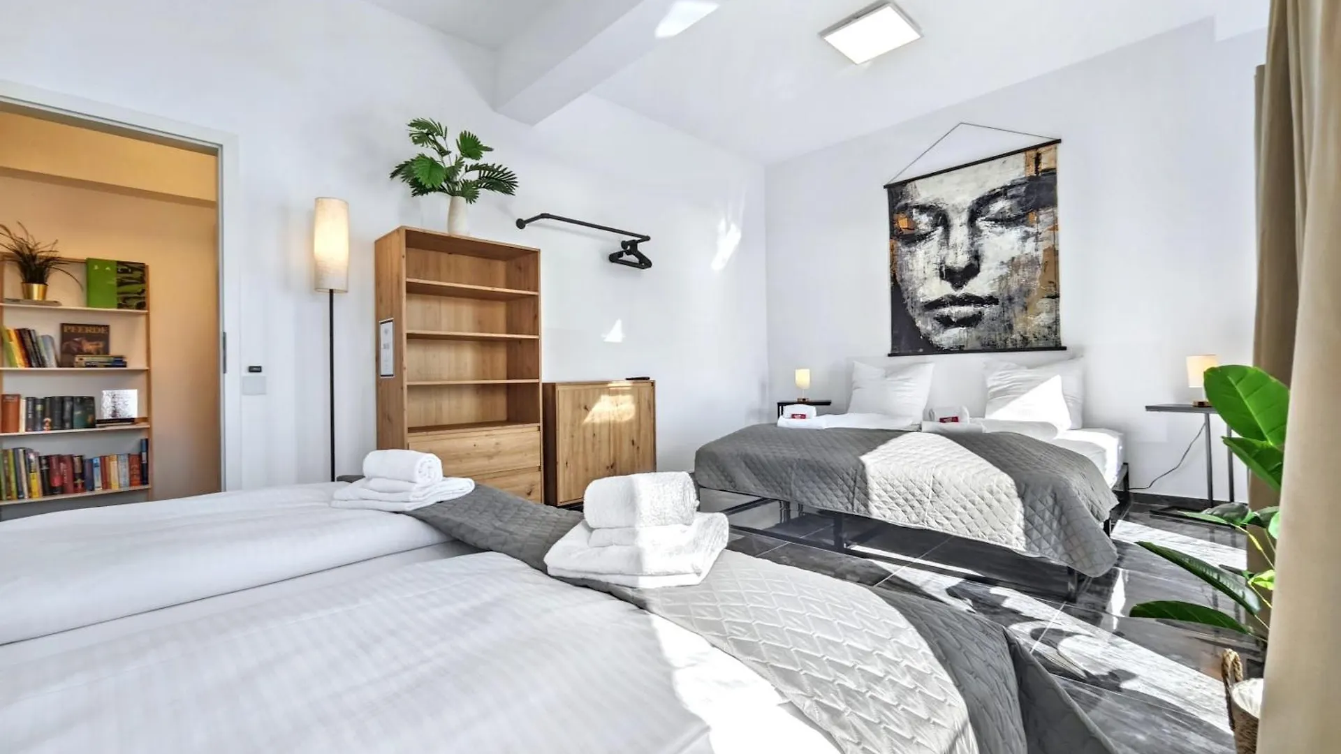 Designer Loft Fuer Bis Zu 15, Whirlpool, Infrarotsauna, Billard, Pokertisch, 2 Baeder Нюрнберг Германия